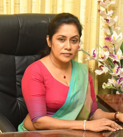 Dr. Nirosha Salwathura